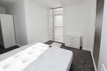 1 bedroom Apartment to let in Tulip Street, Beeston, NG9