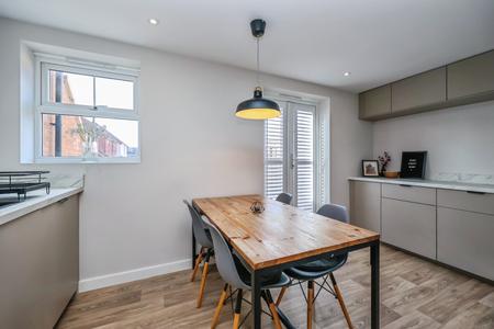 4 bedroom Town house for sale in Cartwright Way, Beeston, NG9