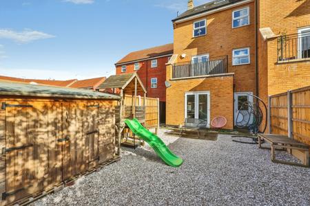 4 bedroom Town house for sale in Cartwright Way, Beeston, NG9