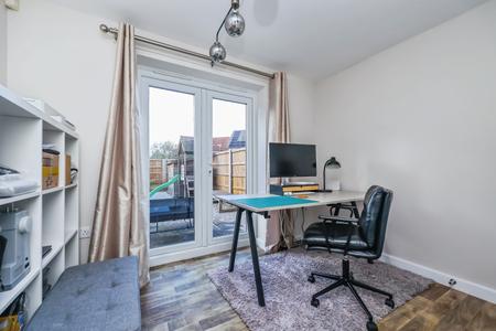 4 bedroom Town house for sale in Cartwright Way, Beeston, NG9