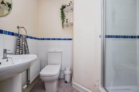 4 bedroom Town house for sale in Cartwright Way, Beeston, NG9