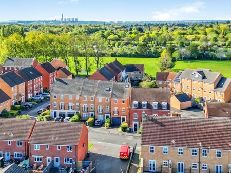 4 bedroom Town house for sale in Cartwright Way, Beeston, NG9