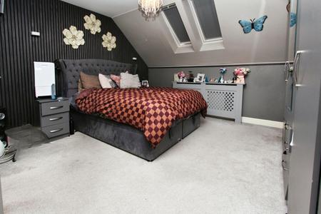 3 bedroom Semi-detached house for sale in Field Farm Way, Stapleford, NG9