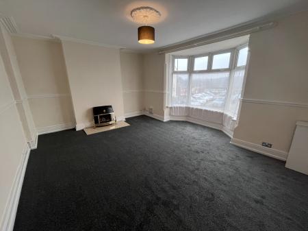 2 bedroom Flat to let in Highbury Road, Bulwell, Nottingham, NG6