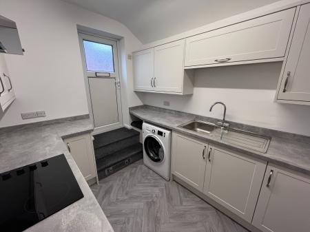 2 bedroom Flat to let in Highbury Road, Bulwell, Nottingham, NG6