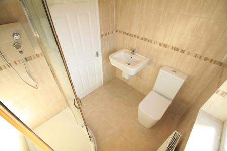 3 bedroom Semi-detached house to let in Hawthorne Avenue, Hucknall, NG15