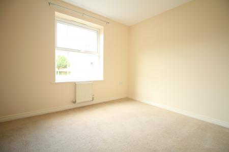 2 bedroom Flat to let in High Main Drive, Bestwood Village, Nottingham, NG6