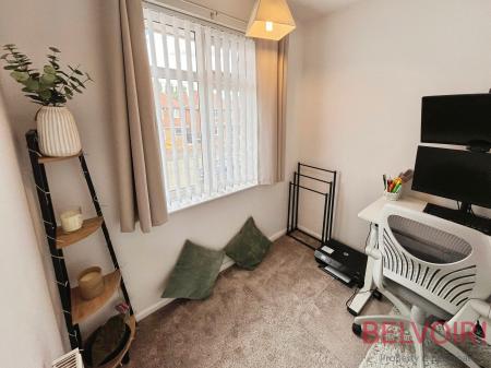 3 bedroom Semi-detached house to let in Greenwich Avenue, Cinderhill, NG6