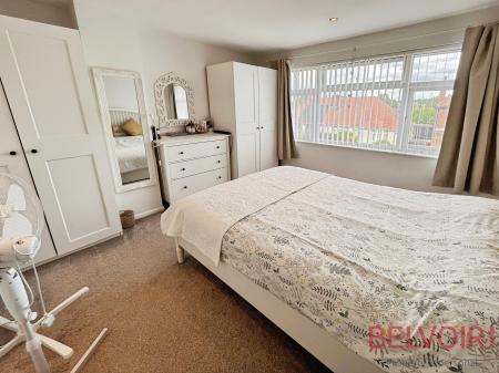 3 bedroom Semi-detached house to let in Greenwich Avenue, Cinderhill, NG6