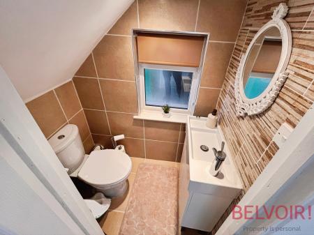 3 bedroom Semi-detached house to let in Greenwich Avenue, Cinderhill, NG6