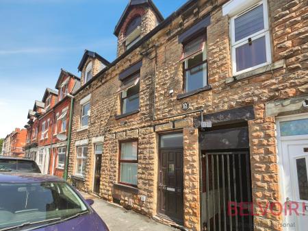 2 bedroom Flat to let in Commercial Road, Bulwell, Nottingham, NG6