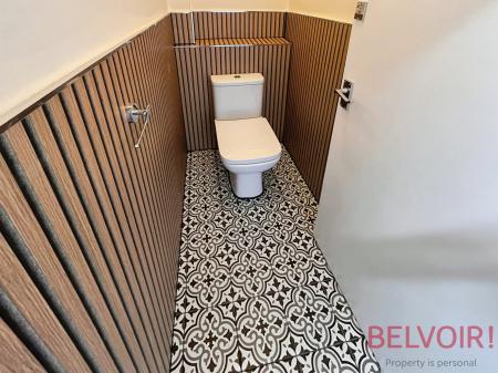2 bedroom Flat to let in Commercial Road, Bulwell, Nottingham, NG6