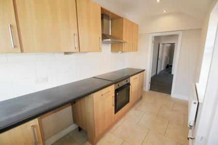 3 bedroom Terraced House to let in Montague Road, Hucknall, NG15