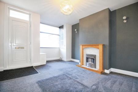 3 bedroom Terraced House to let in Montague Road, Hucknall, NG15