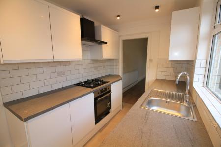 3 bedroom Terraced House to let in Broomhill Road, Nottingham, NG6