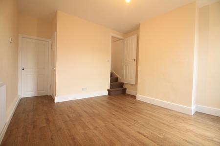 3 bedroom Terraced House to let in Broomhill Road, Nottingham, NG6