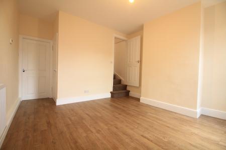 3 bedroom Terraced House to let in Broomhill Road, Nottingham, NG6