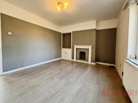 3 bedroom Semi-detached house to let in Minver Crescent, Aspley, Nottingham, NG8