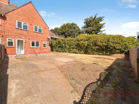 3 bedroom Semi-detached house to let in Minver Crescent, Aspley, Nottingham, NG8