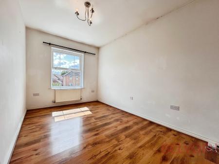 2 bedroom Flat to let in Highmain Drive, Bestwood Village, Nottingham, NG6