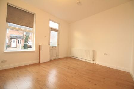 2 bedroom Terraced House to let in Beck Street, Carlton, NG4