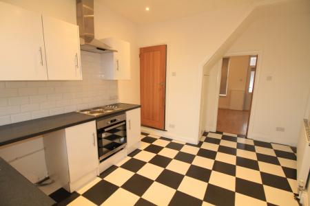 2 bedroom Terraced House to let in Beck Street, Carlton, NG4
