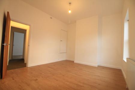 2 bedroom Terraced House to let in Beck Street, Carlton, NG4