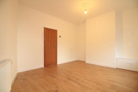 2 bedroom Terraced House to let in Beck Street, Carlton, NG4