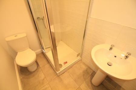 2 bedroom Terraced House to let in Beck Street, Carlton, NG4