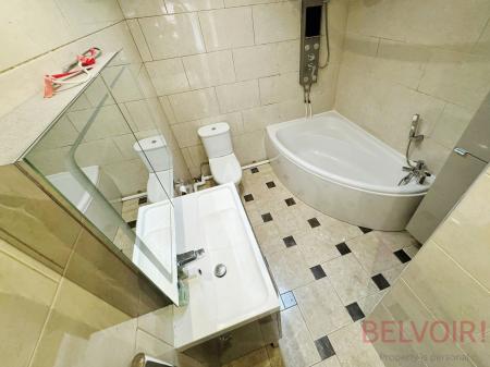 4 bedroom Detached house to let in Newlyn Drive, Wollaton, Nottingham, NG8