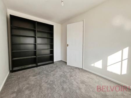 3 bedroom House to let in Ellwood Crescent, Wollaton, Nottingham, NG8