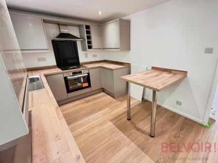 3 bedroom House to let in Ellwood Crescent, Wollaton, Nottingham, NG8