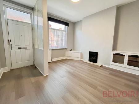 2 bedroom Semi-detached house to let in Lime Street, Bulwell, NG6