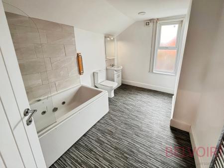 2 bedroom Terraced House to let in Henrietta Street, Nottingham, NG6