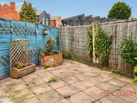 2 bedroom Terraced House to let in Henrietta Street, Nottingham, NG6