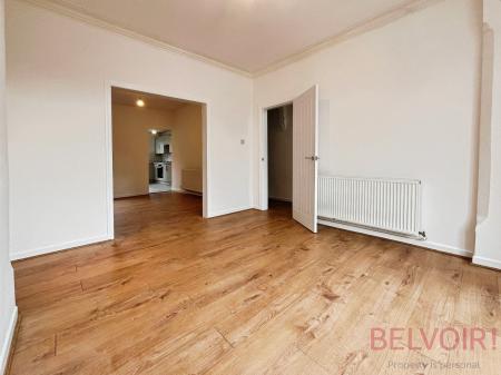 2 bedroom Terraced House to let in Henrietta Street, Nottingham, NG6
