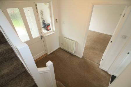 3 bedroom Detached house to let in Cedarland Crescent, Nuthall, NG16