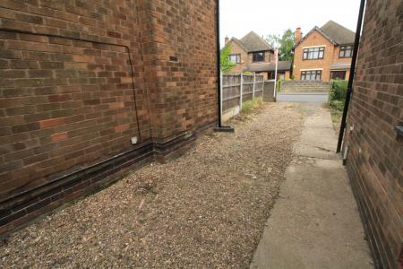 3 bedroom Detached house to let in Cedarland Crescent, Nuthall, NG16