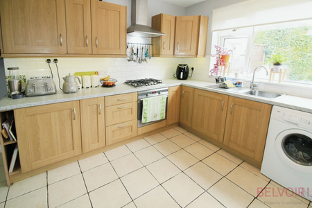 3 bedroom Semi-detached house to let in Aspley Lane, Aspley, Nottingham, NG8