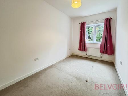 4 bedroom Semi-detached house to let in Dob Park Close, Basford, Nottingham, NG6