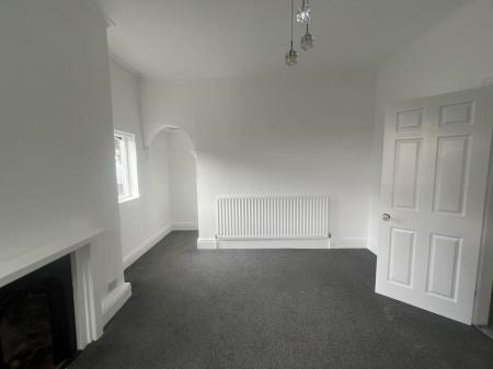 3 bedroom End of terrace house to let in Bloxwich Road, Bloxwich, Walsall, WS3