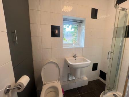 3 bedroom End of terrace house to let in Bloxwich Road, Bloxwich, Walsall, WS3