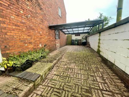 3 bedroom End of terrace house to let in Bloxwich Road, Bloxwich, Walsall, WS3