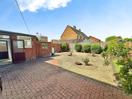 3 bedroom Semi-detached house for sale in Drake Road, Bloxwich, Walsall, WS3