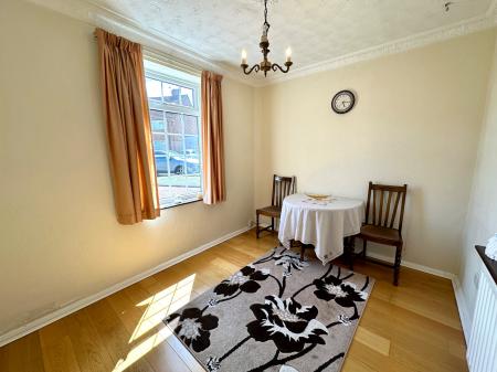 3 bedroom Semi-detached house for sale in Drake Road, Bloxwich, Walsall, WS3