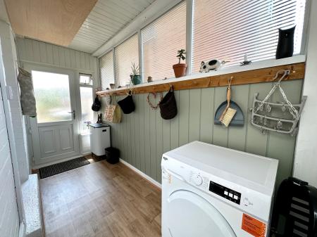 3 bedroom Semi-detached house for sale in Drake Road, Bloxwich, Walsall, WS3