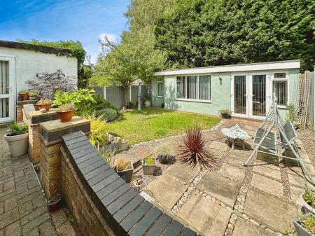 3 bedroom Semi-detached house for sale in Drake Road, Bloxwich, Walsall, WS3