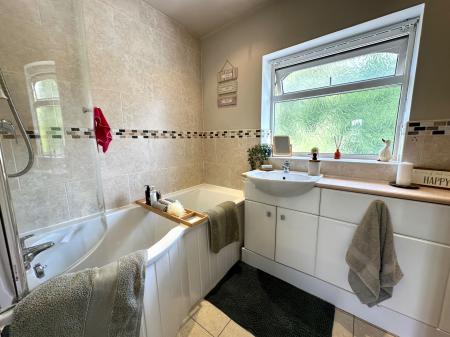 3 bedroom Semi-detached house for sale in Drake Road, Bloxwich, Walsall, WS3