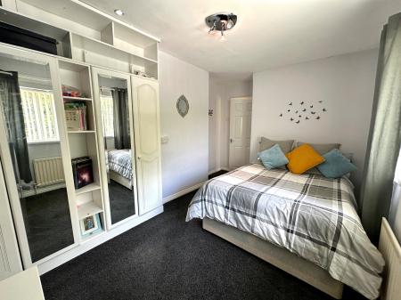 3 bedroom Semi-detached house for sale in Drake Road, Bloxwich, Walsall, WS3