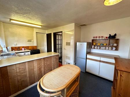 3 bedroom Semi-detached house for sale in Furzebank Way, Willenhall, WV12